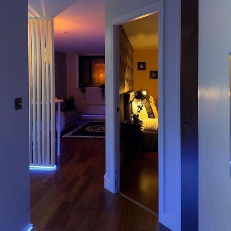 Cosy City Centre Apartment With Parking Birmingham Exterior photo